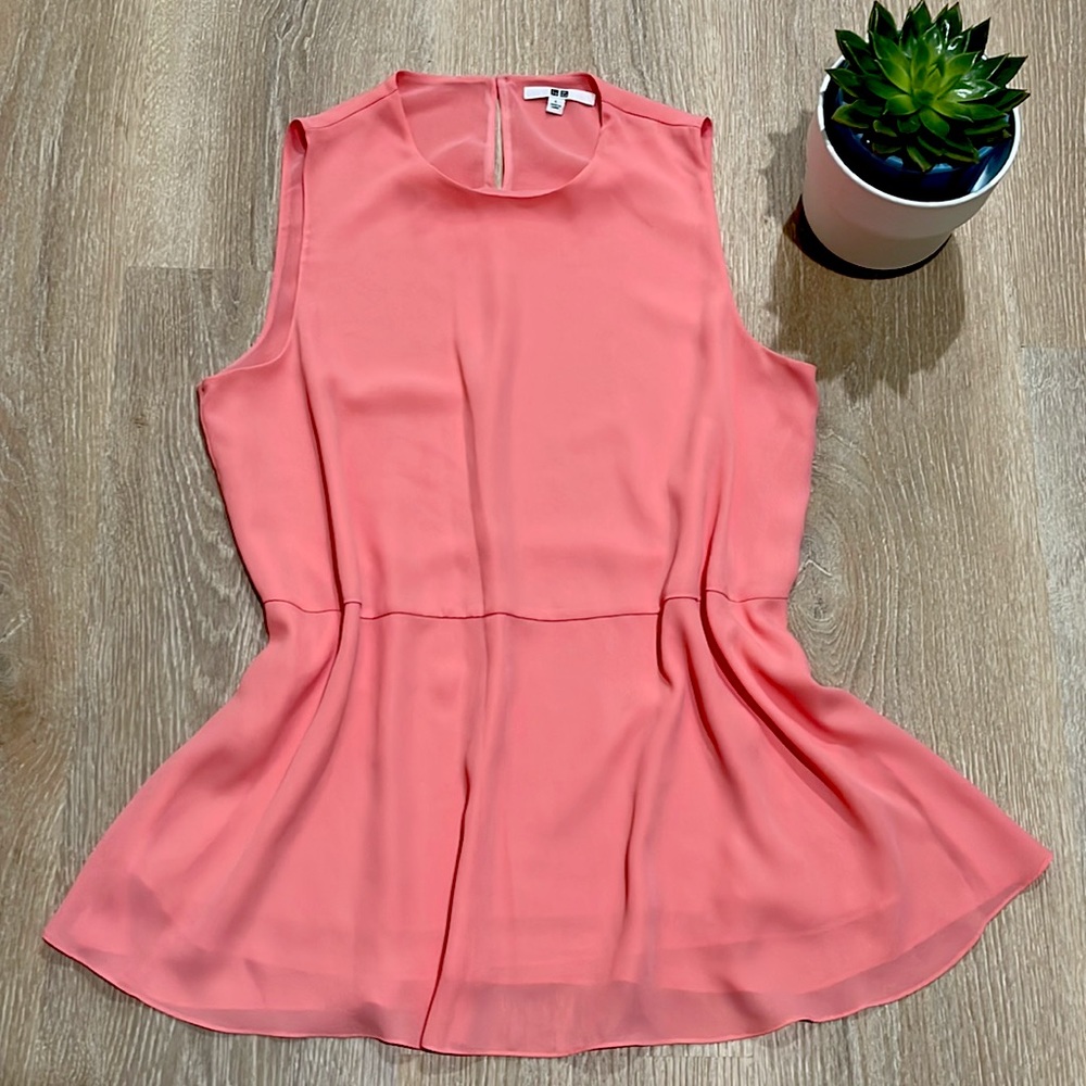 Coral Uniqlo Summer Top || Lightweight, Quick-Dry, Dual-Layer skirt